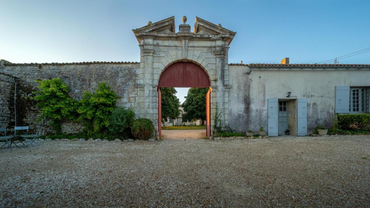 Chateau De Feusse Saint-Just-Luzac Bagian luar foto