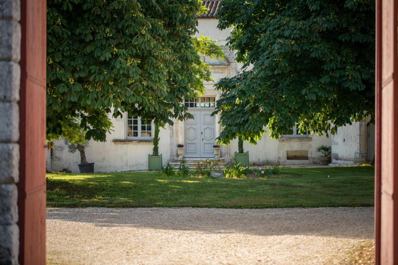 Chateau De Feusse Saint-Just-Luzac Bagian luar foto