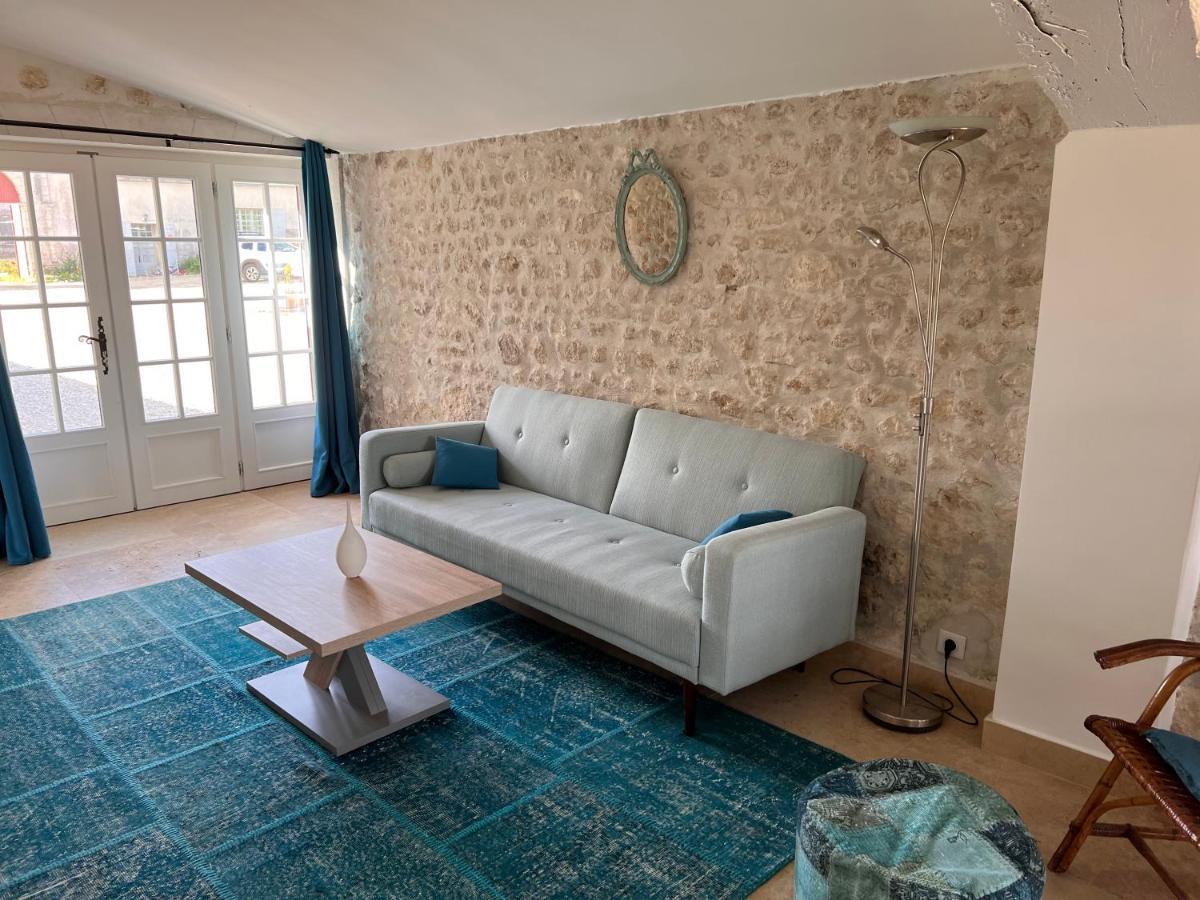 Chateau De Feusse Saint-Just-Luzac Bagian luar foto