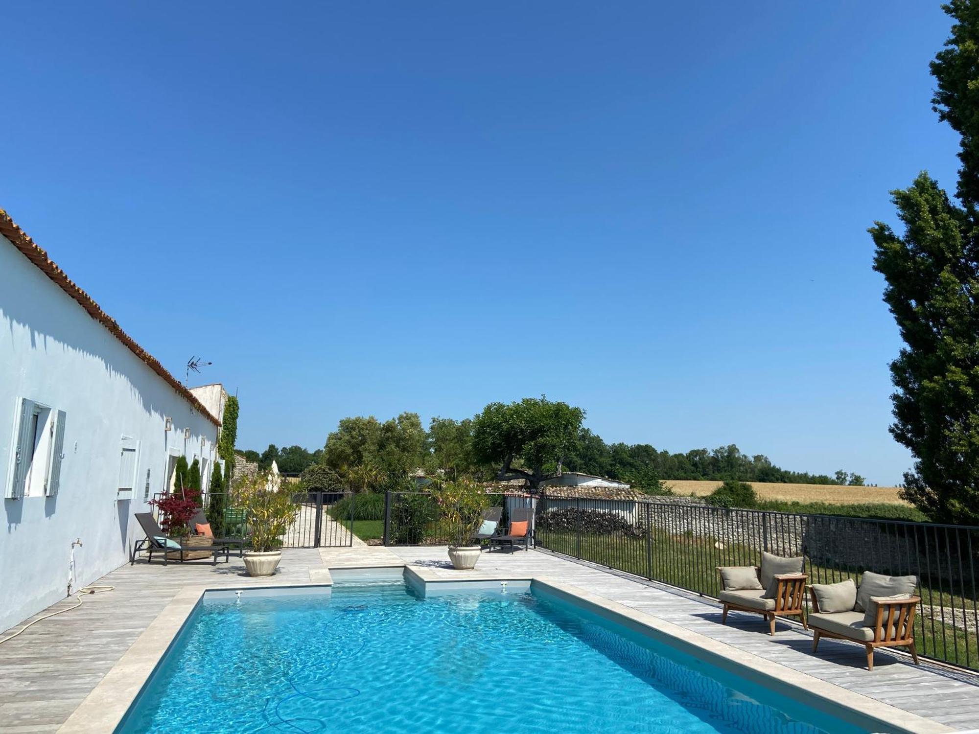 Chateau De Feusse Saint-Just-Luzac Bagian luar foto