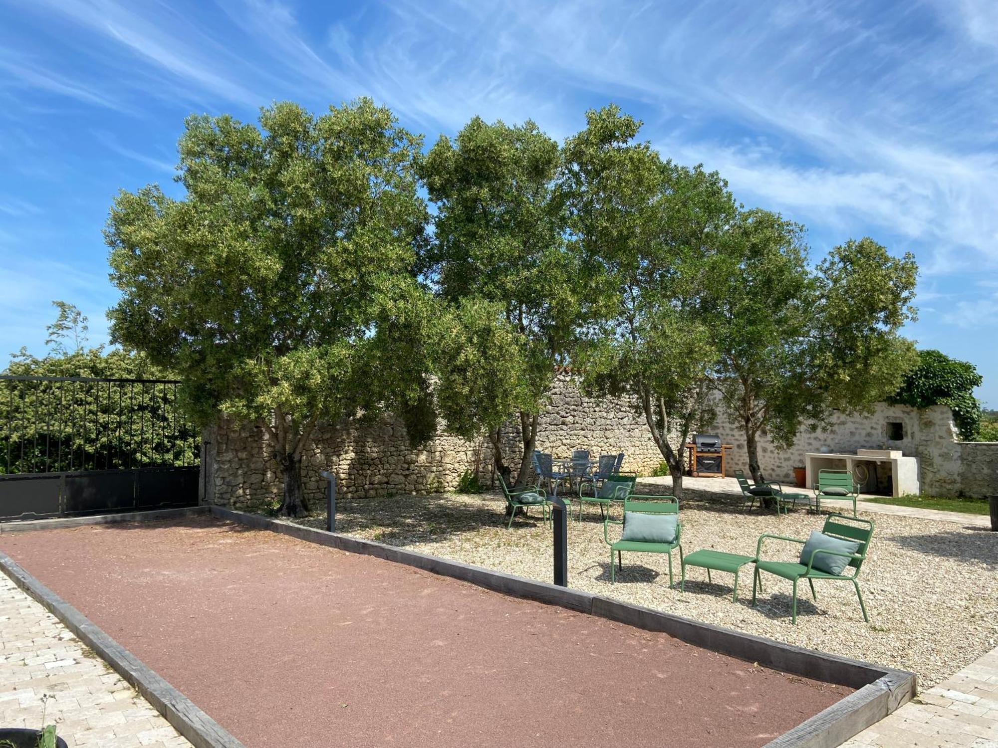 Chateau De Feusse Saint-Just-Luzac Bagian luar foto